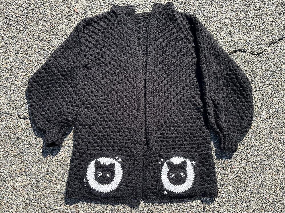 Handmade Knit Cat winking Cardigan Sweater balloon sleeve black XXL 26x35